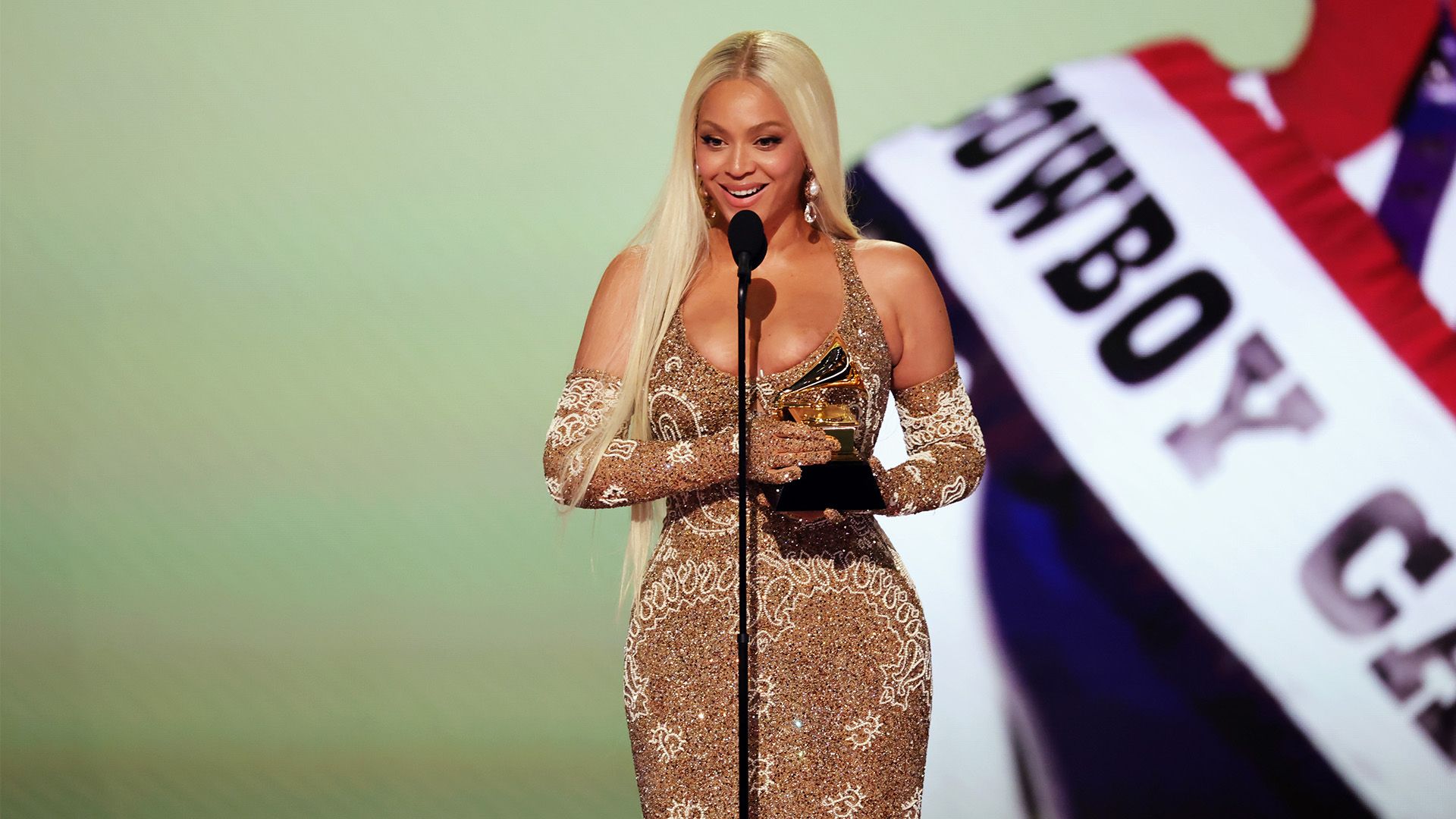 仅是他重新 仅是他重新